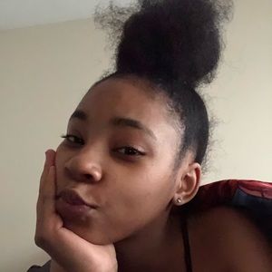 Meet your Posher, Cierra